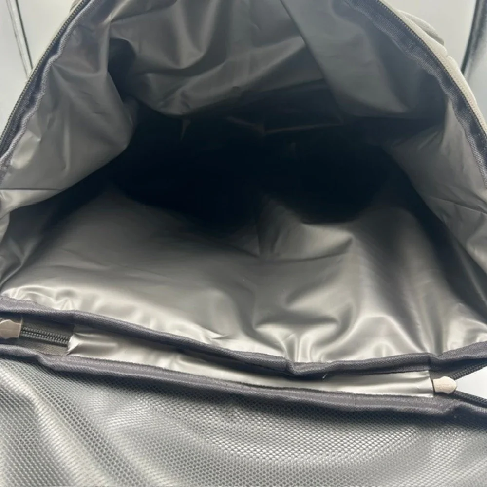 New Maelstrom Cooler Backpack KB-01 Grey Insulated Leakproof Picnic Camping Bag‎